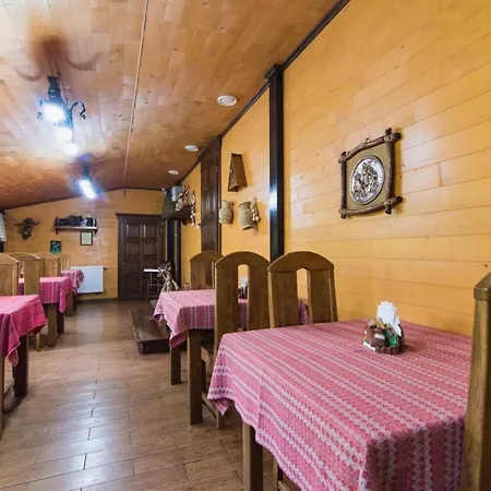 готель-ресторан каміла Hotel Poljana