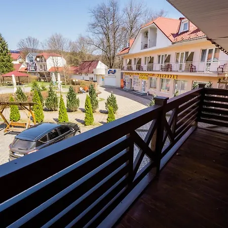 готель-ресторан каміла Hotel Poljana