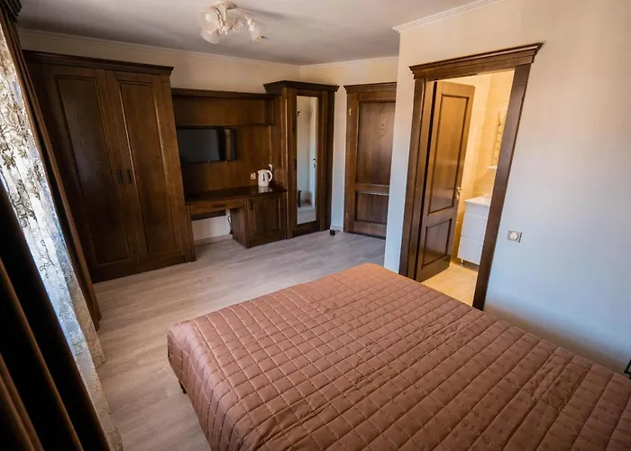 готель-ресторан каміла Hotel *
